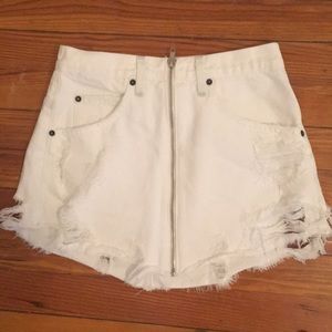 LF Skirt - Carmar Denim White- Size 27